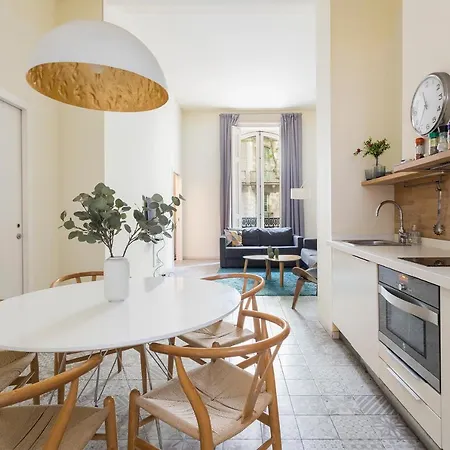 Apartment The Centric By Maison Pinata Barcelona