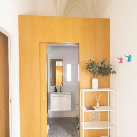 Apartament The Centric By Maison Pinata